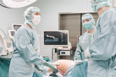 Klinik Orthopädie Knie-OP