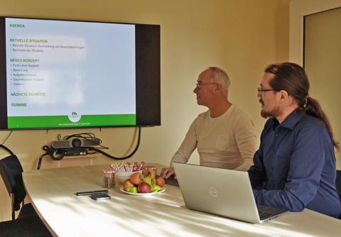 IT-Abteilung Krankenhaus Projektübergabe 