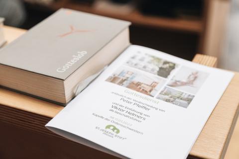 Programm zum Gottesdienst mit Feierstunde anlässlich des Geschäftsführerwechsels 2023 am St. Joseph-Stift.