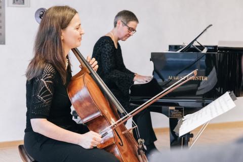 Musikalische Umrahmung der Feierstunde durch das Ensemble pianocello.