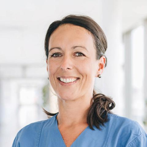 Portrait Nadine Otto, Bereichsleitung Pflege ITS/Anästhesie/Notaufnahme