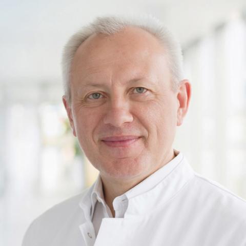 Portrait Bronislav Matkivskyy, Oberarzt der Klinik für Gynäkologie und Geburtshilfe