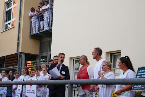 Bundesweiter Aktionstag der Krankenhäuser: St. Joseph-Stift beteiligt sich mit eigener Protestaktion.