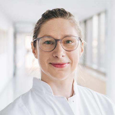Daiva Zdanavice, Fachärztin für Chirurgie und Viszeralchirurgie