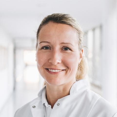 Portrait Dr. Josefine Heyn, Fachärztin für Chirurgie