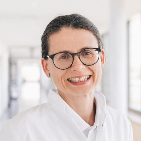 Portrait Dr. med. Katja Groeger, Fachärztin für Anästhesiologie