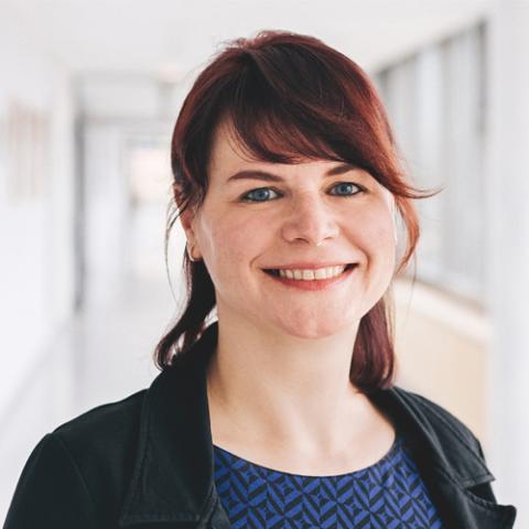 Portrait Dorothea Masson, Sekretariat der Klinik für Innere Medizin, Geriatrie und Palliativmedizin