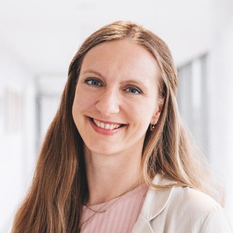 Portrait Friederike Roschke, Leitung Kurzzeitpflege St. Elisabeth