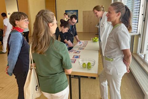Tag der Händehygiene und Mitarbeitergesundheit: Workshop zum Thema korrekte Händedesinfektion.