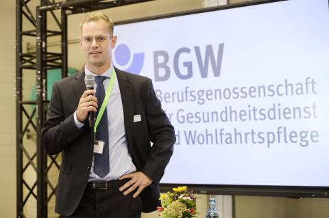 BGW-Ausstellung "In Würde Abschied nehmen", Eröffnungsveranstaltung, Ansprache Geschäftsführer St. Joseph-Stift.