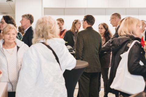 Eröffnung des tageshospizes im Marienhospiz am 22.10.2025: Get together nach dem Festakt.