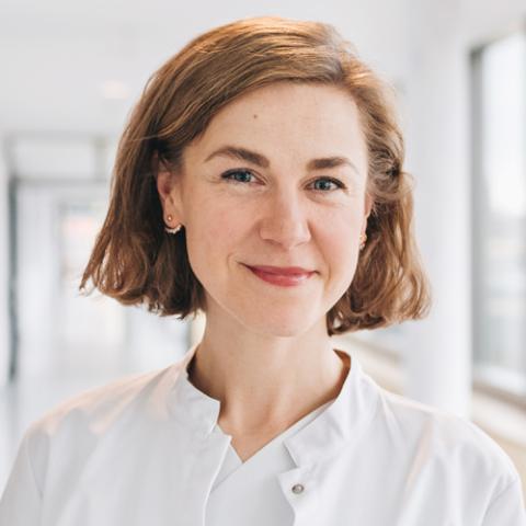 Portrait Anna Haferkorn, Fachärztin Geriatrie