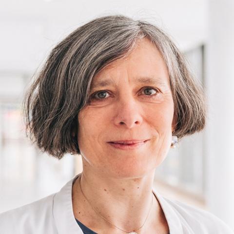 Portrait Dr. med. Silke Tacke, Oberärztin der Klinik für Gynäkologie und Geburtshilfe