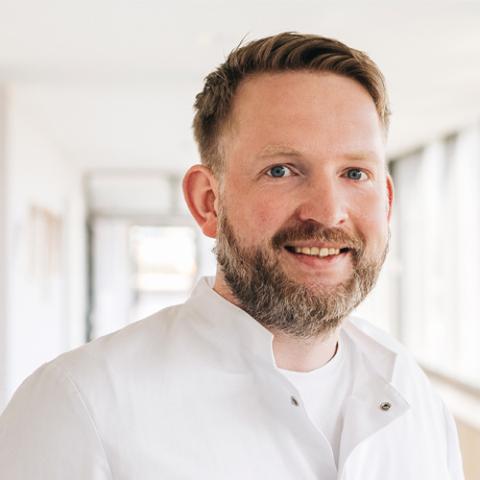 Portrait Dr. med. Alexander Pape, Facharzt für Orthopädie